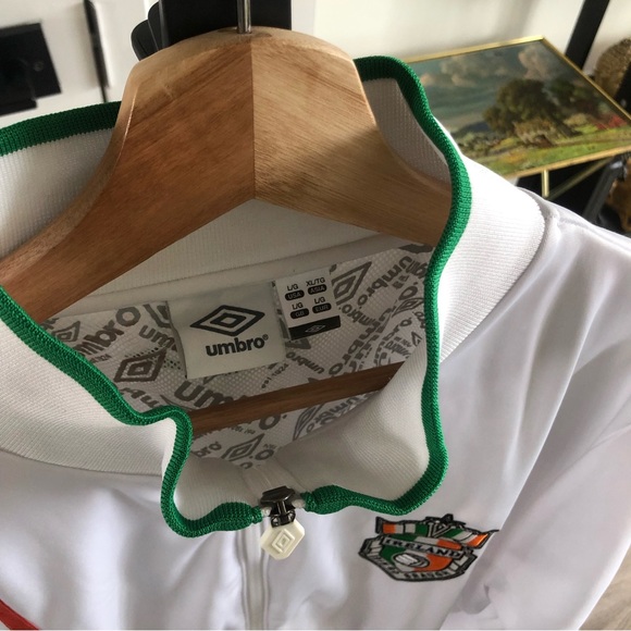 Ireland Umbro tracksuit jacket - Picture 3 of 9